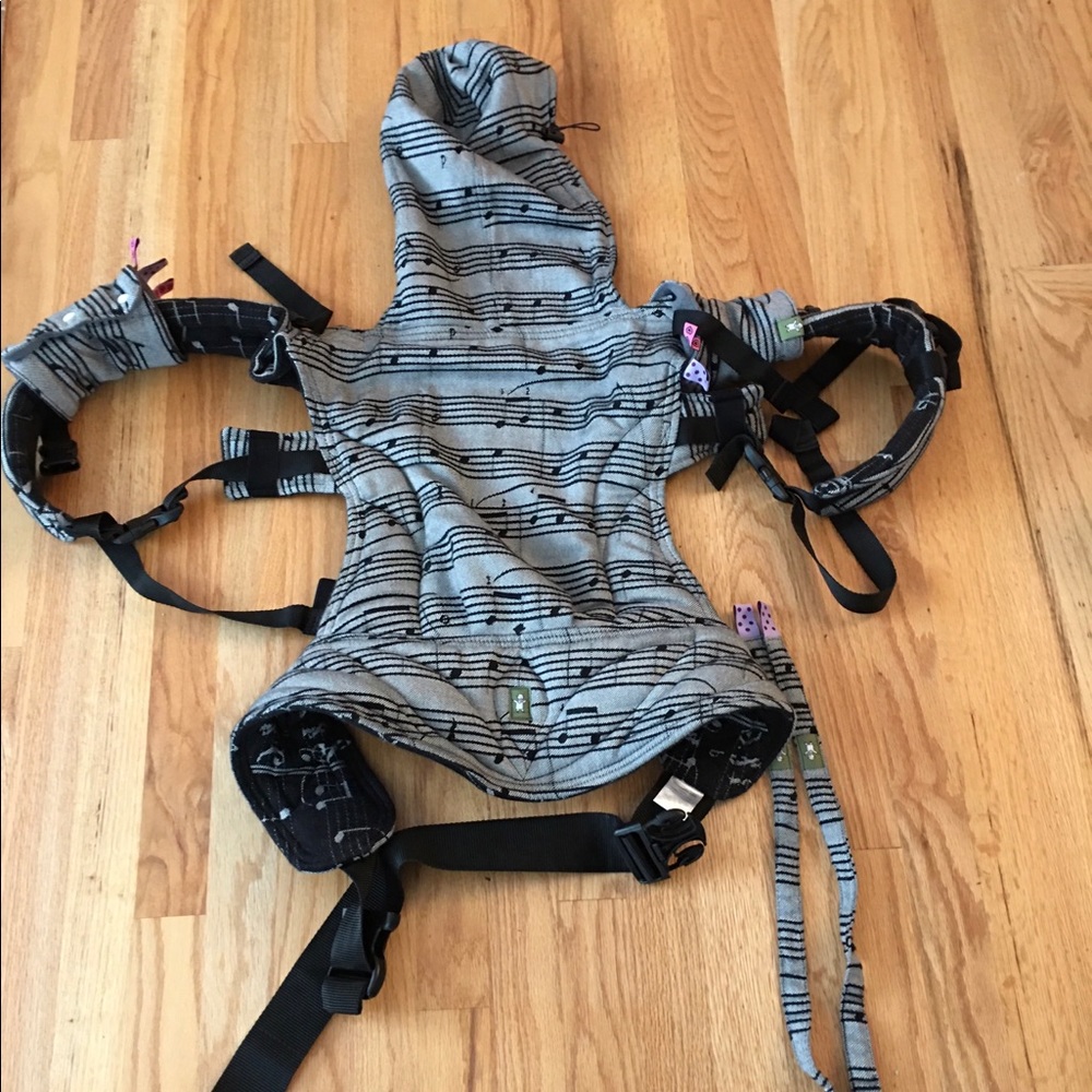 Lenny Lamb baby size Brahms Lullaby carrier